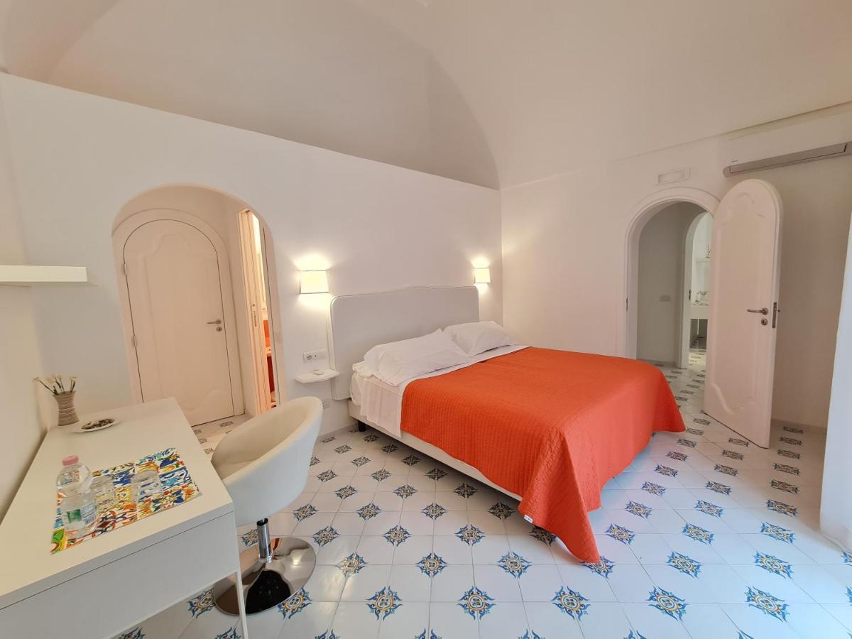 Casa Mandara B&B Позитано Екстериор снимка