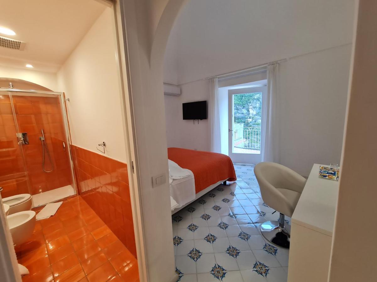 Casa Mandara B&B Позитано Екстериор снимка