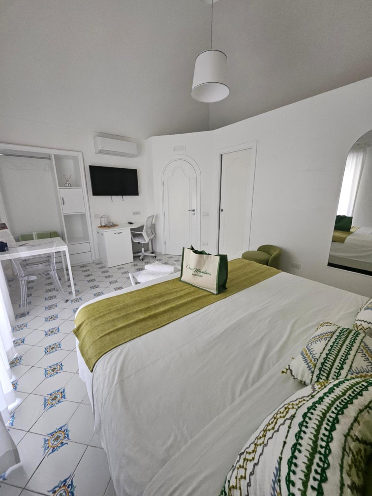 Casa Mandara B&B Позитано Екстериор снимка