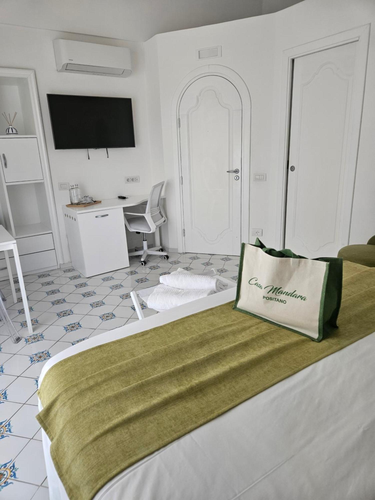 Casa Mandara B&B Позитано Екстериор снимка